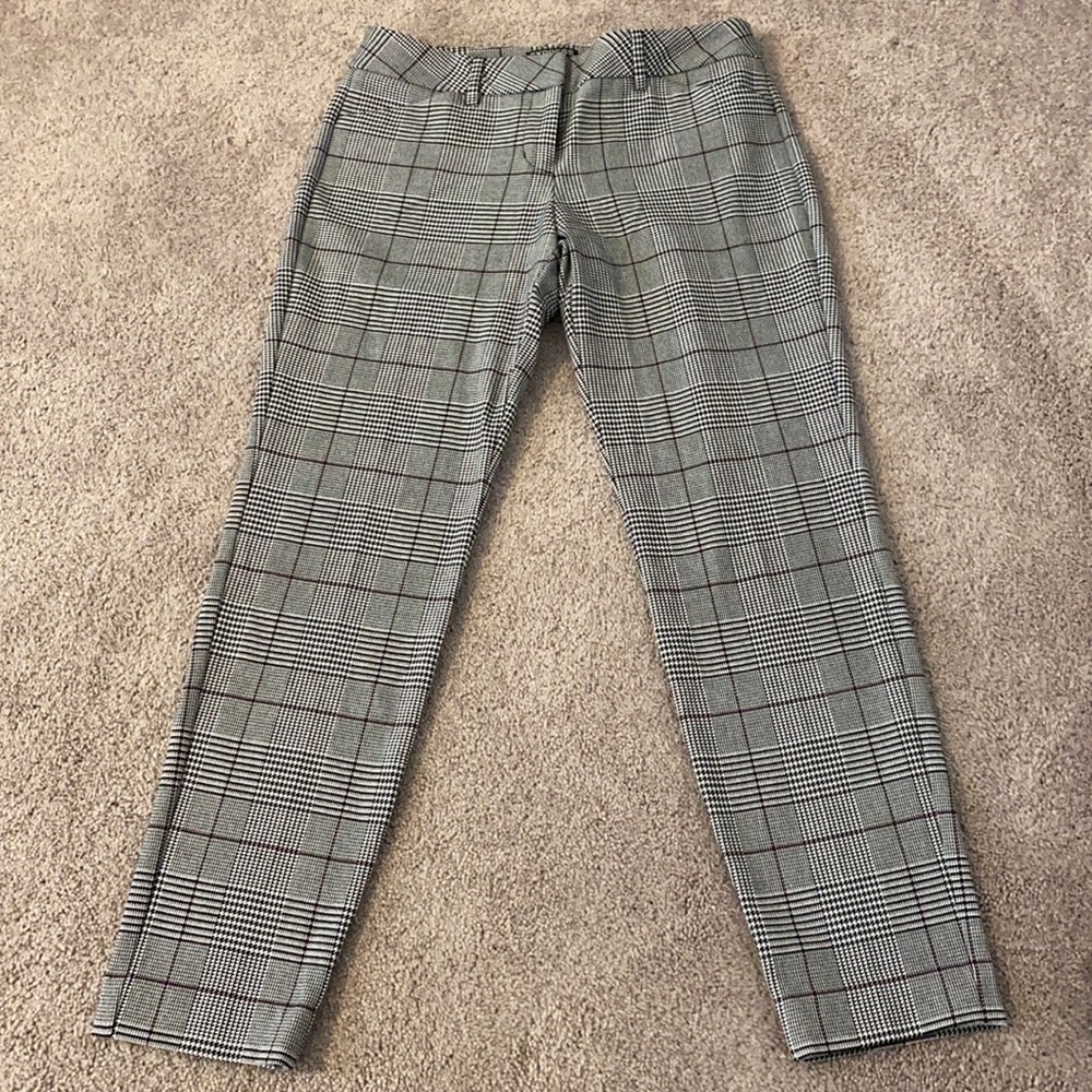 Express brand plaid ankle pants. Black, white & maroon. Great for the holidays!